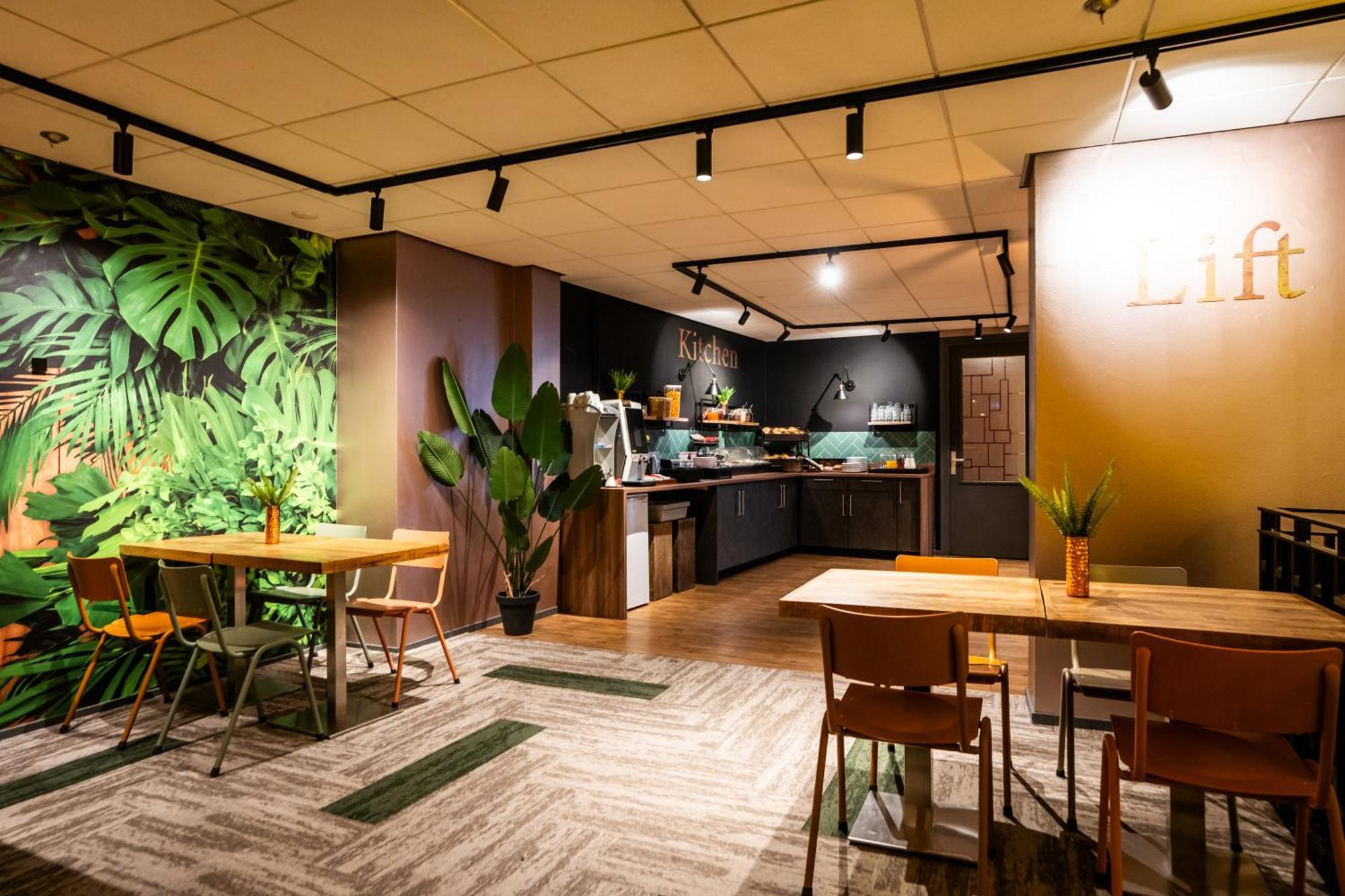 Bud Gett Hostels Groningen Bagian luar foto