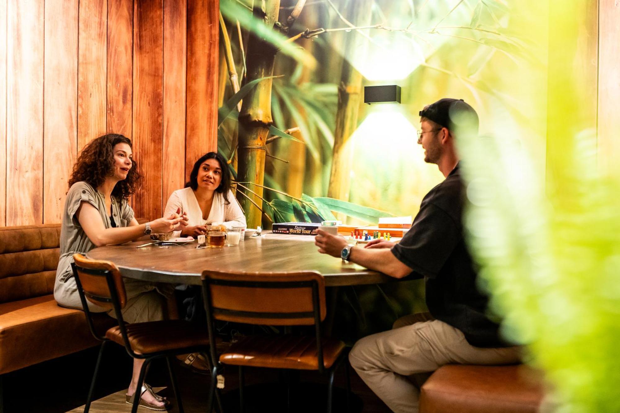 Bud Gett Hostels Groningen Bagian luar foto