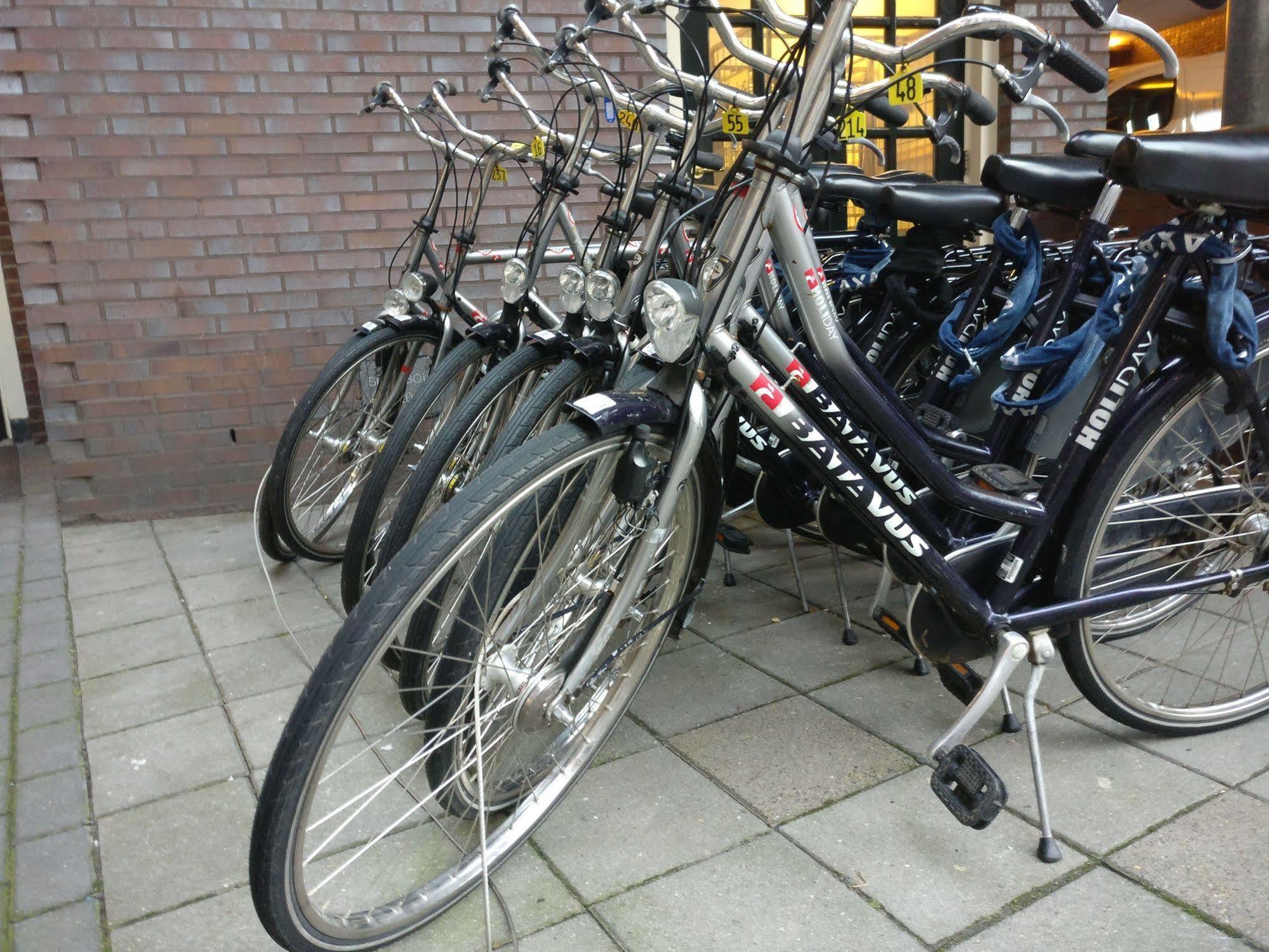 Bud Gett Hostels Groningen Bagian luar foto
